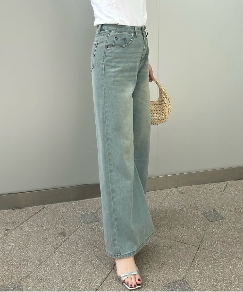 Belle Cie(ベルシー)の「ゆるカワ最旬シルエット バギー ワイドパンツ(デニムパンツ・レディース・ネイビー/サックスブルー・S/M/L)」の9枚目の写真