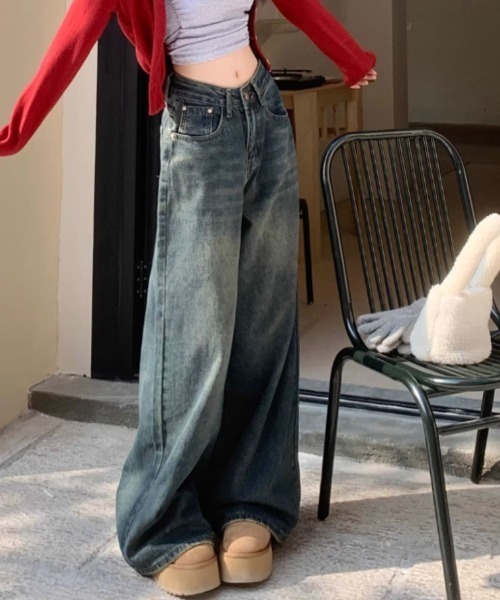 Belle Cie(ベルシー)の「ゆるカワ最旬シルエット バギー ワイドパンツ(デニムパンツ・レディース・ネイビー/サックスブルー・S/M/L)」の5枚目の写真