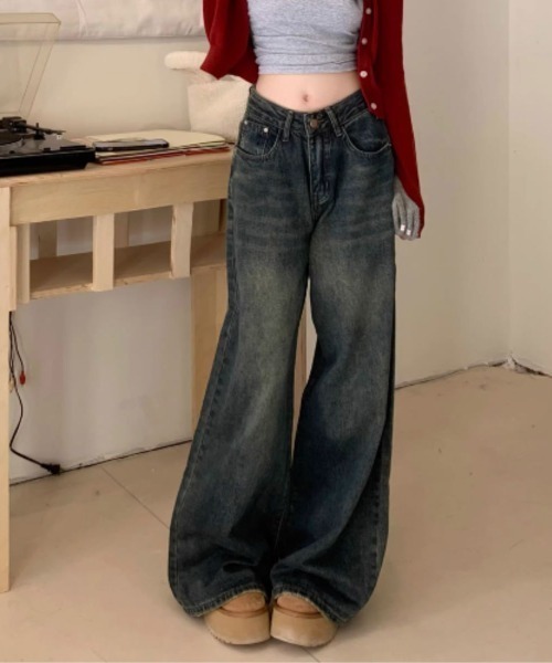 Belle Cie(ベルシー)の「ゆるカワ最旬シルエット バギー ワイドパンツ(デニムパンツ・レディース・ネイビー/サックスブルー・S/M/L)」の3枚目の写真