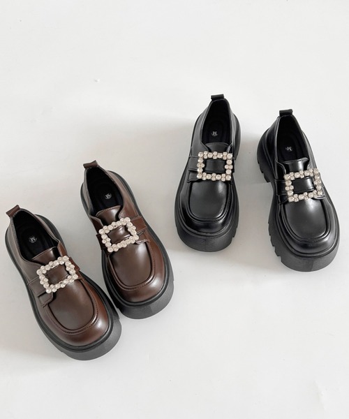 Shoes in Closet(シューズインクローゼット)の「軽量厚底 凹凸ソール 2WAY ビジューバックル ローファー 573(ローファー・レディース・ブラック/ダークブラウン・L/M/LL/S)」の11枚目の写真