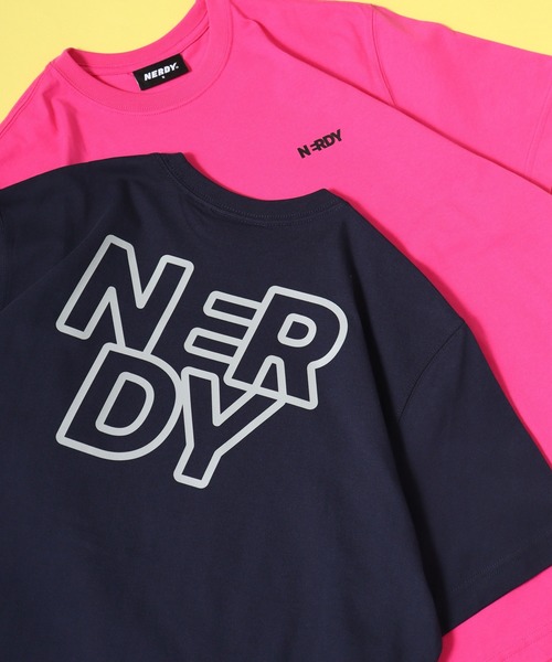 NERDY（ノルディ）の「ブレンク ボールド ロゴ 半袖 Tシャツ（Tシャツ/カットソー・メンズ・ピンク/ネイビー/グレー/ホワイト・M/L/S）」の4枚目の写真