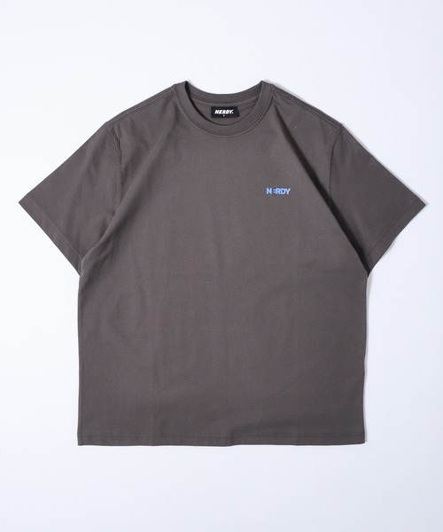 NERDY（ノルディ）の「ブレンク ボールド ロゴ 半袖 Tシャツ（Tシャツ/カットソー・メンズ・ピンク/ネイビー/グレー/ホワイト・M/L/S）」の16枚目の写真