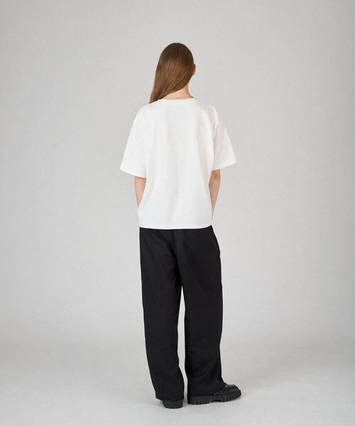 ONCILY（オンシェリー）の「BOUQUET EMBROIDERY T-SHIRT / ブーケ刺繍Tシャツ（Tシャツ/カットソー・メンズ・オフホワイト/ライトホワイト・SMALL/MEDIUM/LARGE）」の9枚目の写真