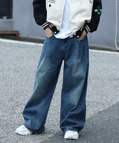 HOOK(フック)の「ルーズバルーンシルエットデニムパンツ(デニムパンツ・メンズ・ライトブルー/ネイビー・LARGE/SMALL/MEDIUM)」の1枚目の写真