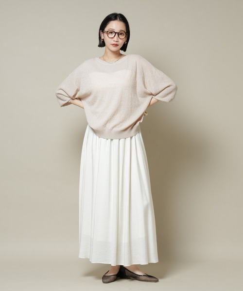 NANO universe（ナノユニバース）の「梨地ボートネックワイドシルエットニット（ニット/セーター・レディース・ダークネイビー/イエロー/ライトベージュ・FREE）」の7枚目の写真