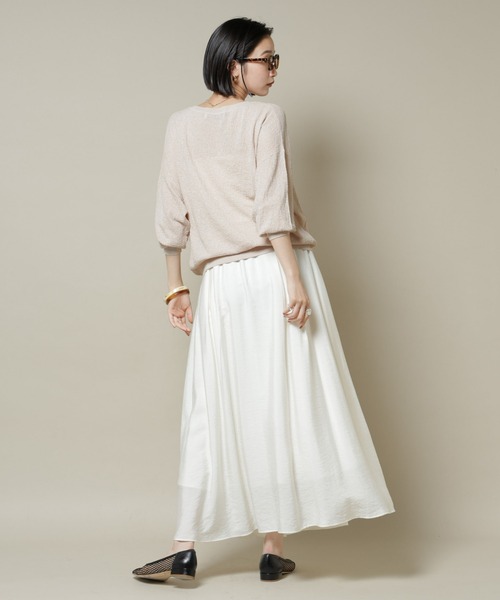 NANO universe（ナノユニバース）の「梨地ボートネックワイドシルエットニット（ニット/セーター・レディース・ダークネイビー/イエロー/ライトベージュ・FREE）」の8枚目の写真