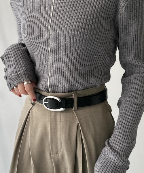 classicalelf（クラシカルエルフ）の「コーデにひとさじ、高級感。牛床革アソートバックルレザーベルト（ベルト・レディース・ブラック系2/ブラック系1/ダークブラウン系2/ダークブラウン系1/ブラック系3/ブラック系4・ONE SIZE）」の12枚目の写真