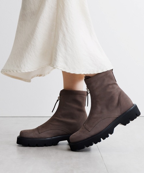 HIMIKO（ヒミコ）の「【HIMIKO】【撥水】フロントジップブーツ/651409（ブーツ・レディース・ブラウン/ブラック/グレー・21.5cm/23.0cm/25.5cm/22.0cm/22.5cm/23.5cm/24.0cm/24.5cm/25.0cm/26.0cm/26.5cm）」の2枚目の写真