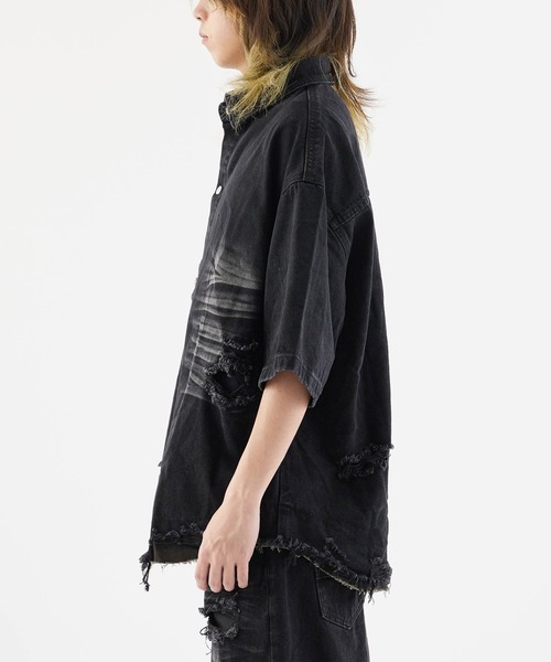 Theater code(シアターコード)の「Damaged Camouflage Denim Jacket/ダメージ迷彩デニムジャケット 秋 秋服メンズ 2026年秋冬(デニムジャケット・メンズ・ブラック系1/ブルー系1・M/L)」の13枚目の写真