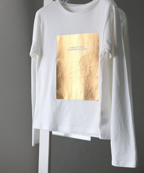 select MOCA（セレクトモカ）の「箔プリントロングTシャツ（Tシャツ/カットソー・レディース・ホワイト×ゴールド/ホワイト×シルバー/ブラック×ゴールド/ブラック×シルバー・FREE）」の5枚目の写真