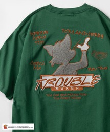 Tom＆Jerry（トムアンドジェリー）の「【72】【TOM＆JERRY/トムとジェリー】TROUBLE MAKER サガラ刺繍 Tシャツ/バックプリント/オーバーサイズ（Tシャツ/カットソー・メンズ）」