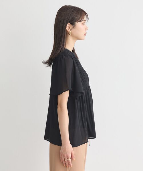 earth music&ecology(アースミュージックアンドエコロジー)の「マジョリカプリーツ半袖ブラウス(シャツ/ブラウス・レディース・ブラック系その他/アイボリー/ベージュ系その他3/ブラック・FREE)」の13枚目の写真