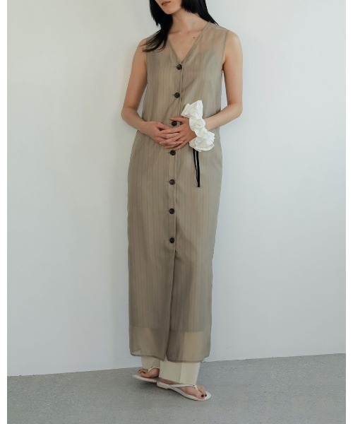 anuke(アンヌーク)の「anuke Stripe Layered Onepiece(ワンピース・レディース・ブラック/ベージュ・36/38)」の2枚目の写真
