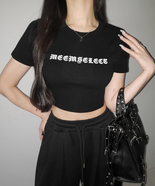 me+em select(ミームセレクト)の「【 2color 】グランジロゴショートちびTシャツ / grunge logo short chibi T-shirt(Tシャツ/カットソー・レディース・ホワイト/ブラック・FREE)」の10枚目の写真