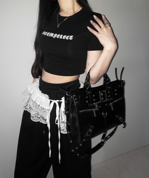 me+em select(ミームセレクト)の「【 2color 】グランジロゴショートちびTシャツ / grunge logo short chibi T-shirt(Tシャツ/カットソー・レディース・ホワイト/ブラック・FREE)」の11枚目の写真