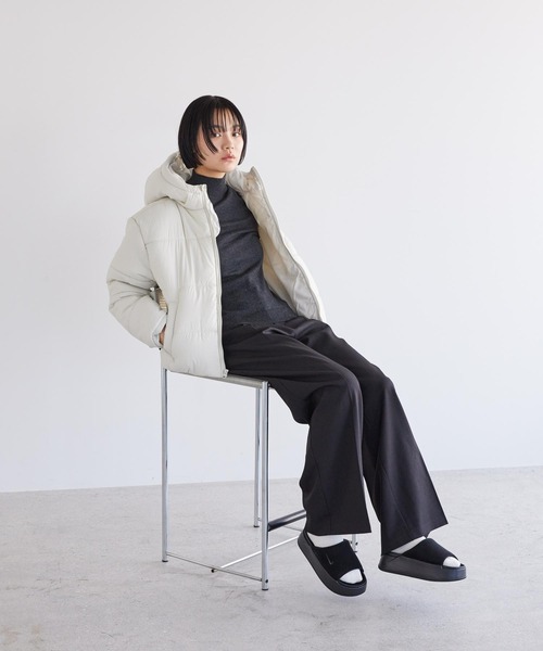 NIKE(ナイキ)の「ナイキ カーム エレベーション ウィメンズスライド / Nike Calm Elevation Women's Slides HJ5601-002 Black(サンダル・レディース・ブラック・22/23/24/25/26)」の11枚目の写真