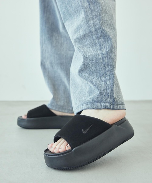 NIKE 厚底サンダル 黒　ナイキ カーム エレベーション ウィメンズスライド ナイキ カーム エレベーション ウィメンズスライド / Nike Calm