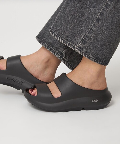 OOFOS＞OOyea サンダル（サンダル）｜OOFOS（ウーフォス）の