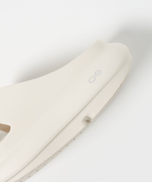 OOFOS(ウーフォス)の「<OOFOS>OOyea サンダル(サンダル・レディース・ピンク/オフホワイト/ブラック・23cm/25cm/24cm)」の22枚目の写真