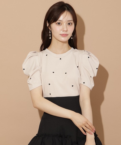 WILLSELECTION(ウィルセレクション)の「ハート刺繍タックスリーブTシャツ(Tシャツ/カットソー・レディース・ピンク/オフホワイト/ブラック・FREE)」の3枚目の写真