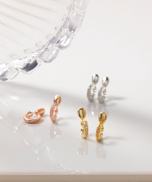 CALIN STANDARD(カリンスタンダード)の「◆金属アレルギー対応◆◆made in japan◆【純金厚メッキ】 ビジュー 極小ミニマル ループフィットイヤリング(イヤリング・レディース・シルバー/ゴールド/ピンクゴールド・FREE)」の20枚目の写真