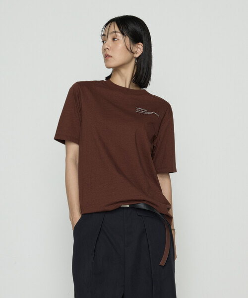 COMME CA Wardrobe(コムサワードローブ)の「ベーシック天竺 Tシャツ(Tシャツ/カットソー・レディース・レッド/ブラウン/キナリ・FREE)」の9枚目の写真