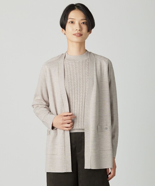 J.PRESS（ジェイプレス）の「【着丈が選べる】KNIT BASIC ロング カーディガン（カーディガン/ボレロ・レディース・ネイビー系/ダークブラウン系/ベージュ系/ライトグレー系・LARGE/MEDIUM）」の3枚目の写真