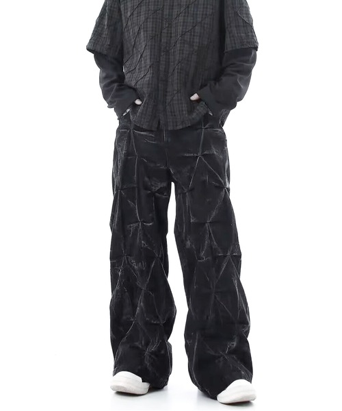 JOHNNY WOLF（ジョニーウルフ）の「SPIDER タックブリーチ ワイド デニムパンツ（デニムパンツ・メンズ・ブラック・XL/L/M/S）」の10枚目の写真