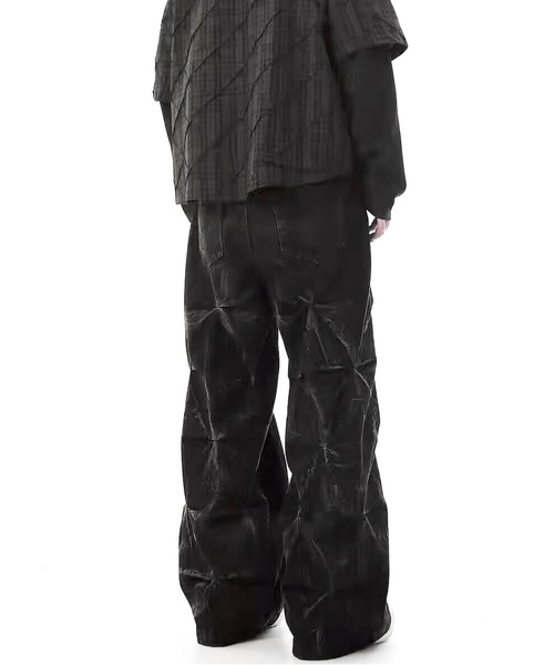 JOHNNY WOLF（ジョニーウルフ）の「SPIDER タックブリーチ ワイド デニムパンツ（デニムパンツ・メンズ・ブラック・XL/L/M/S）」の14枚目の写真