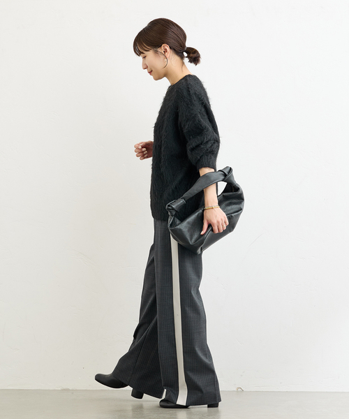 JOURNAL STANDARD(ジャーナルスタンダード)の「《WEB限定追加》シャギークルーネックプルオーバー(ニット/セーター・レディース・ピンク/ブラック/チャコールグレー・FREE)」の22枚目の写真