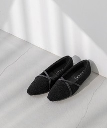 menue（メヌエ）の「クロスストラップ ローヒール ボアパンプス（パンプス）」
