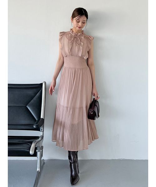 未使用級✨SNIDEL Sustainableチュールワンピース ベージュ　黒 SNIDEL（スナイデル）の「Sustainableチュールワンピース