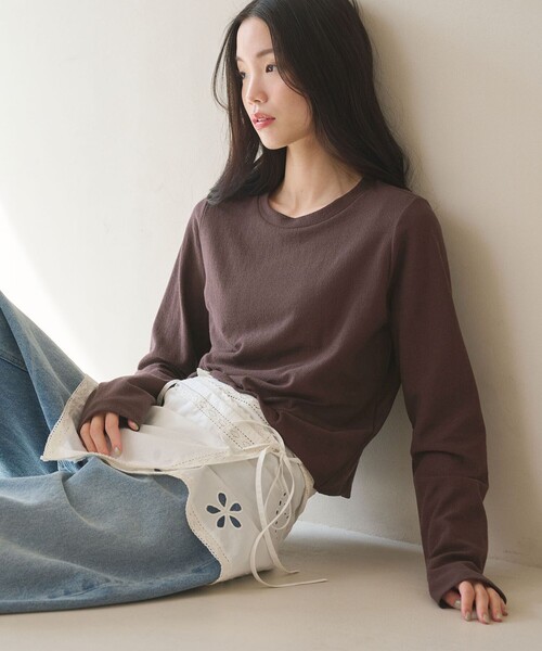 BEAUTY&YOUTH UNITED ARROWS（ビューティーアンドユースユナイテッドアローズ）の「コットンポリエステル ラメロングスリーブカットソー（Tシャツ/カットソー・レディース・ブラック/ナチュラル/グレー系/ブラウン系/ライトブルー・FREE）」の4枚目の写真