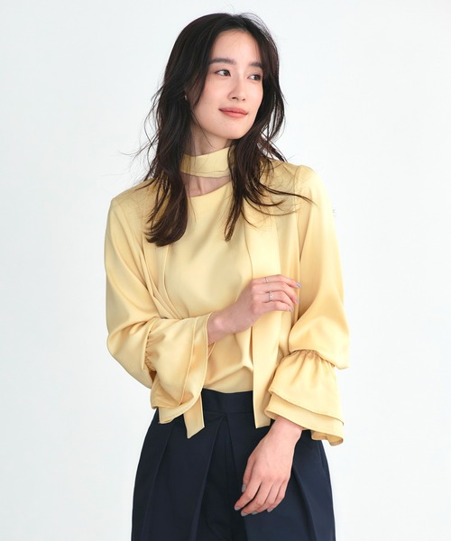 RUIRUE BOUTIQUE(ルイルエブティック)の「マルチway 洗える ストレッチ | 着せ替え ドレープ Tee ブラウス | レディース ボウタイブラウス 体型カバー 長袖 オフィスカジュアル きれいめ トップス シャツ(シャツ/ブラウス・レディース・ピンク/オフホワイト/イエロー/ブラック/ブルーグレー/ピンクベージュ・L/M)」の4枚目の写真