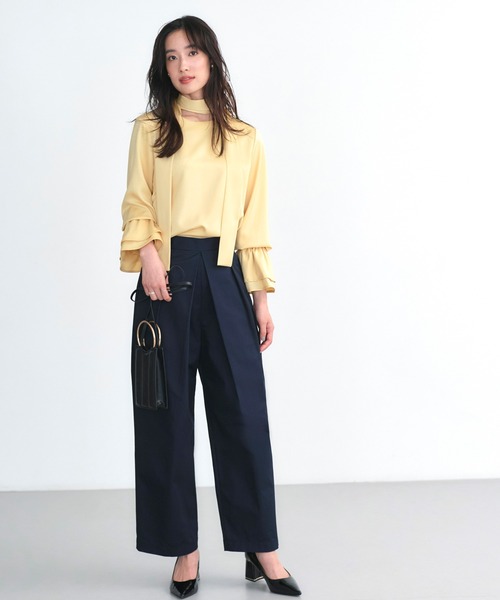 RUIRUE BOUTIQUE(ルイルエブティック)の「マルチway 洗える ストレッチ | 着せ替え ドレープ Tee ブラウス | レディース ボウタイブラウス 体型カバー 長袖 オフィスカジュアル きれいめ トップス シャツ(シャツ/ブラウス・レディース・ピンク/オフホワイト/イエロー/ブラック/ブルーグレー/ピンクベージュ・L/M)」の18枚目の写真