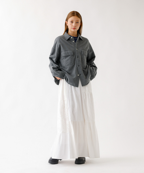 Johnbull（ジョンブル）の「【JOHNBULL/ジョンブル】ピグメントスウェットシャツ/羽織り/スウェット【WEB限定】（シャツ/ブラウス・レディース・ベージュ/チャコールグレー・フリー）」の8枚目の写真