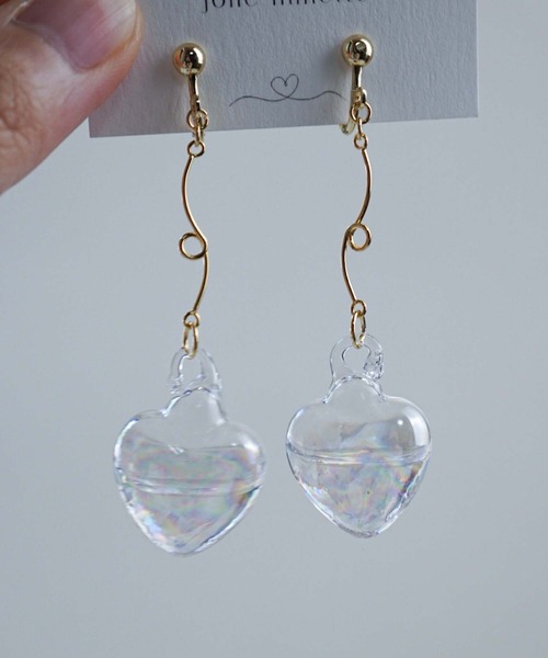 CERCA(チェルカ)の「jolie minette/お水入り ハートガラスドーム イヤリング /アレルギー対応(イヤリング・レディース・シルバー/ゴールド・FREE)」の10枚目の写真