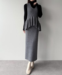 mipiarl（ミピアール）の「バックリボンペプラムニット＋IラインニットスカートSET（セットアップ）」