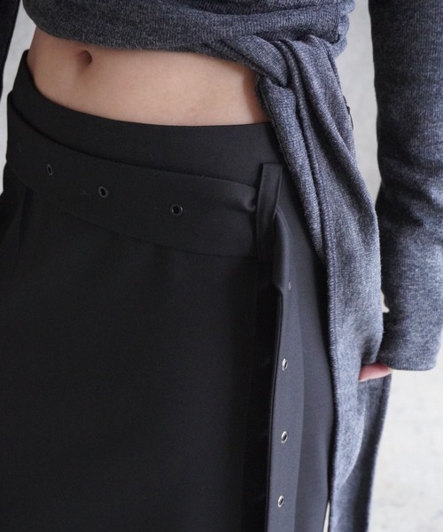 LOW CLASSIC(ロウ クラシック)の「BELTED MAXI SKIRTS(スカート・レディース・ブラック・S)」の5枚目の写真