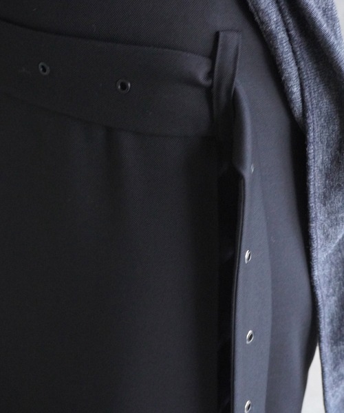 LOW CLASSIC(ロウ クラシック)の「BELTED MAXI SKIRTS(スカート・レディース・ブラック・S)」の6枚目の写真