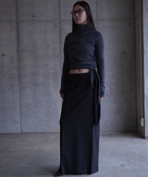 LOW CLASSIC(ロウ クラシック)の「BELTED MAXI SKIRTS(スカート・レディース・ブラック・S)」の11枚目の写真