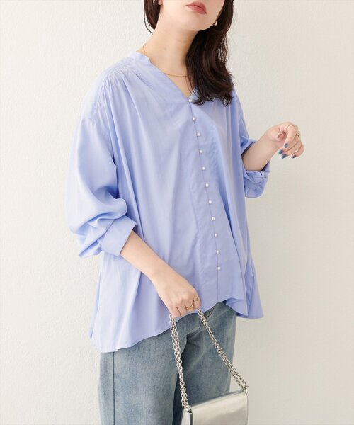 natural couture（ナチュラルクチュール）の「ボタン開きゆるシャツブラウス（シャツ/ブラウス・レディース・ピンク/ブラック/オフホワイト/ブルー・FREE）」の2枚目の写真