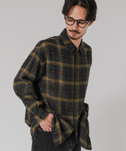 URBAN RESEARCH（アーバンリサーチ）の「モールクラシックシャツ（シャツ/ブラウス・メンズ・ブラック/グレー系その他/ブラウン系その他/ネイビー・MEDIUM/LARGE）」の4枚目の写真