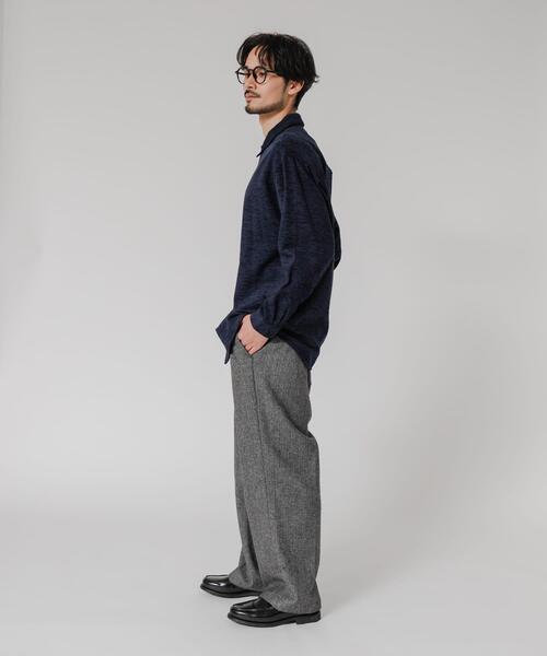 URBAN RESEARCH（アーバンリサーチ）の「モールクラシックシャツ（シャツ/ブラウス・メンズ・ブラック/グレー系その他/ブラウン系その他/ネイビー・MEDIUM/LARGE）」の8枚目の写真