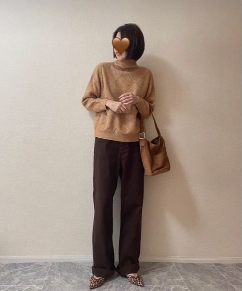 Belle Cie(ベルシー)の「キラリと個性 ダイヤ柄 セーター ハイネック ニット トップス 長袖 秋冬 ゆったり シルエット 冬服(ニット/セーター・レディース・グレー/ターコイズブルー/アイボリー/カーキ/モカ/マスタード/レッド/ブラック・FREE)」の10枚目の写真