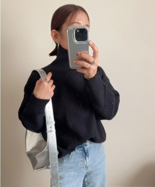 Belle Cie(ベルシー)の「キラリと個性 ダイヤ柄 セーター ハイネック ニット トップス 長袖 秋冬 ゆったり シルエット 冬服(ニット/セーター・レディース・グレー/ターコイズブルー/アイボリー/カーキ/モカ/マスタード/レッド/ブラック・FREE)」の14枚目の写真