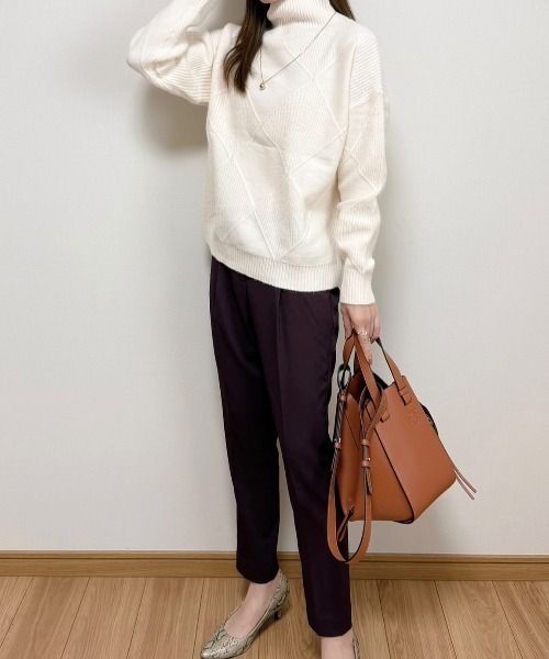 Belle Cie(ベルシー)の「キラリと個性 ダイヤ柄 セーター ハイネック ニット トップス 長袖 秋冬 ゆったり シルエット 冬服(ニット/セーター・レディース・グレー/ターコイズブルー/アイボリー/カーキ/モカ/マスタード/レッド/ブラック・FREE)」の17枚目の写真