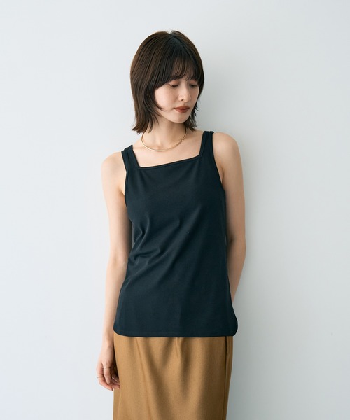 YECCA VECCA(イェッカヴェッカ)の「2wayスクエアリブタンクトップ(タンクトップ・レディース・アイボリー/ブラック/ブラウン・FREE)」の7枚目の写真