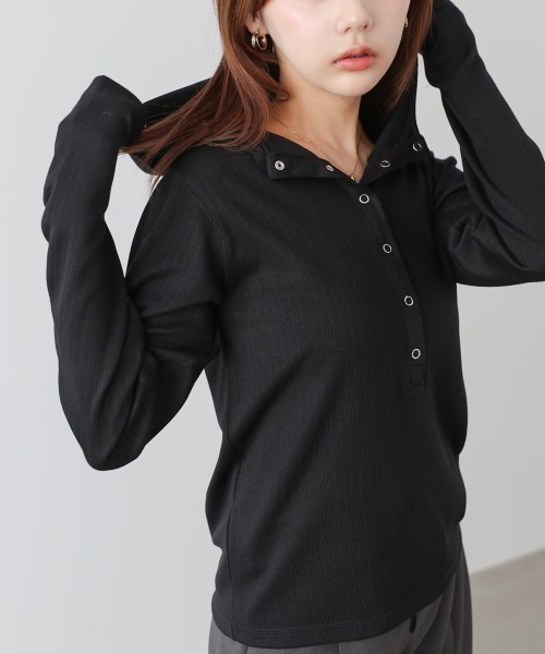 Bab(バブ)の「リブフーディーサムホール付カットトップス(Tシャツ/カットソー・レディース・アイボリー/ブラック/グレー・FREE)」の2枚目の写真