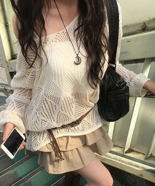 anyonemore（エニワンモア）の「anyonemore(エニワンモア)/（ベルト＋キャミソールセット）ベルト付き メッシュニット パット付きキャミソール セット/Hills Loose fit Hippie Mesh Knitwear Cap sleeveless Set（ニット/セーター・レディース・アイボリー/ブラック/ベージュ・FREE）」の4枚目の写真